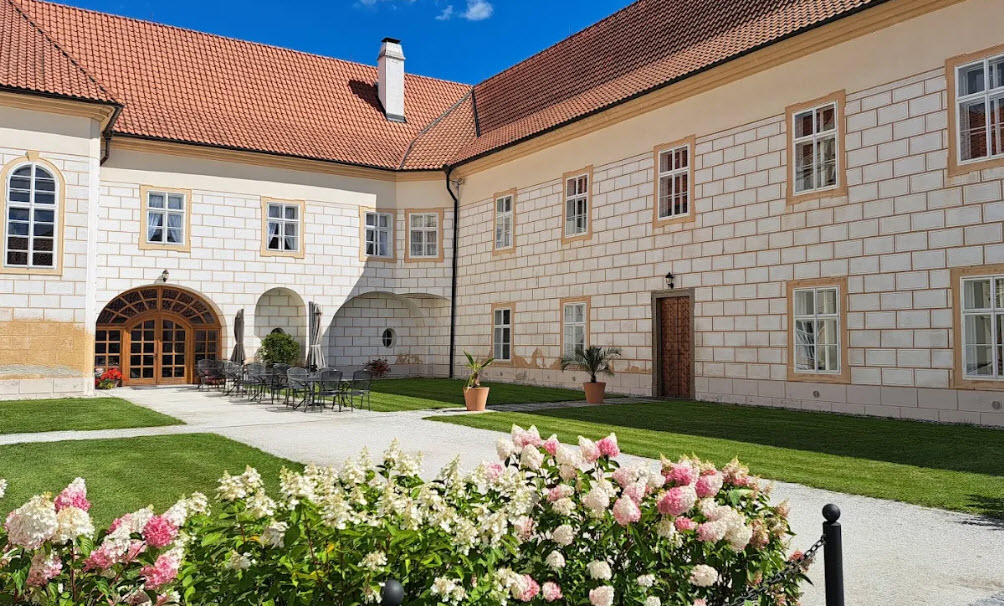 Zámek Hrádek, Czech Republic (Czechia)